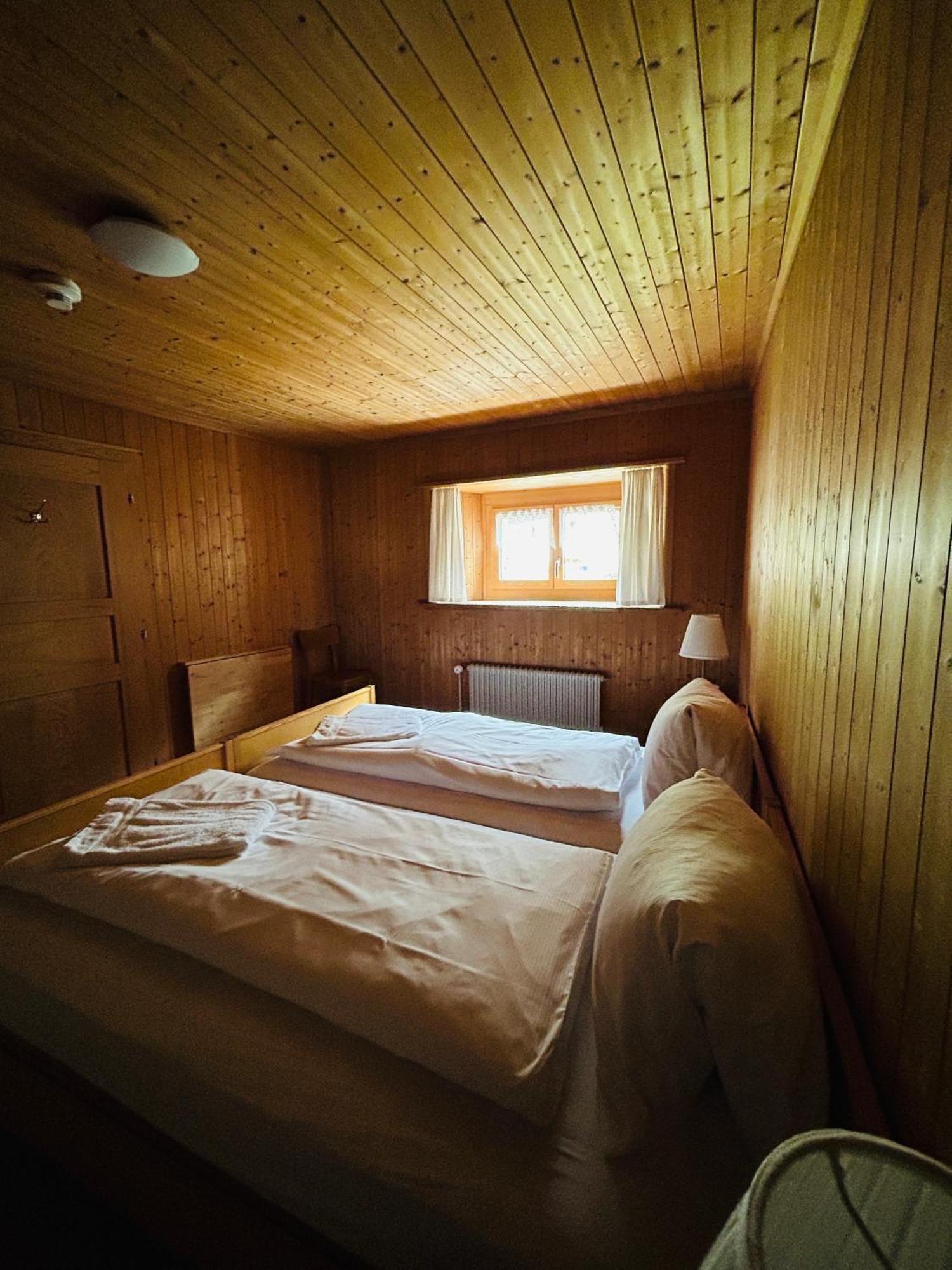 Gasthaus Roessli Versam Extérieur photo